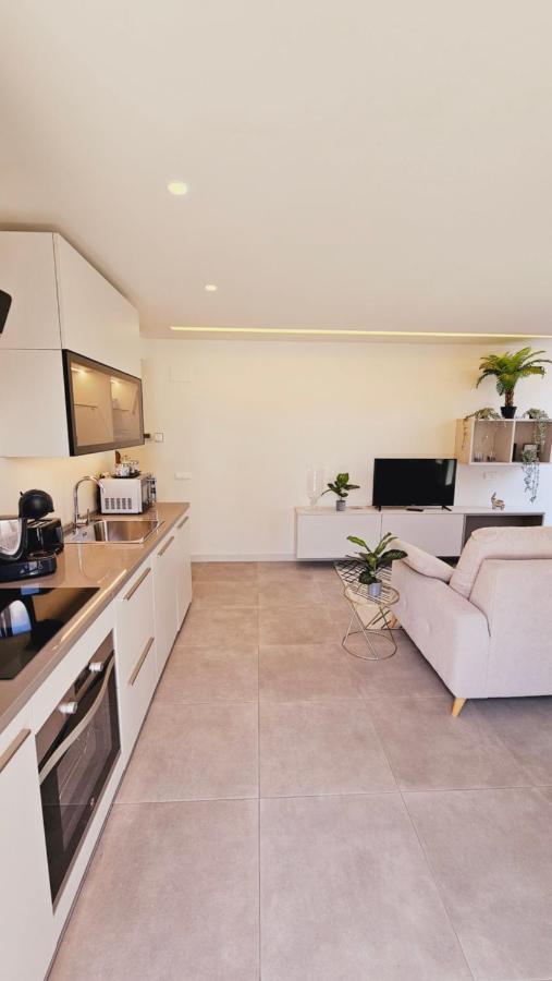 Nogalera Quintessence Apartment With Private Parking By Namaste Elite 托雷莫利诺斯 外观 照片
