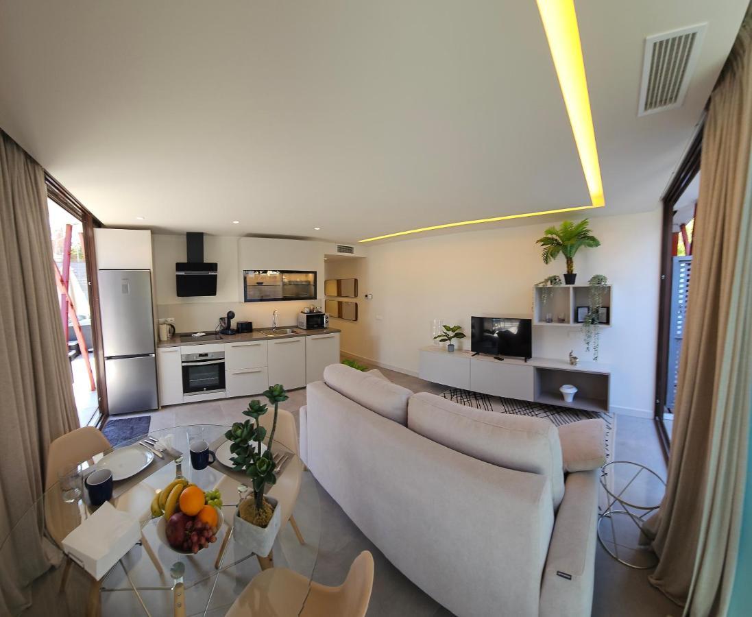Nogalera Quintessence Apartment With Private Parking By Namaste Elite 托雷莫利诺斯 外观 照片