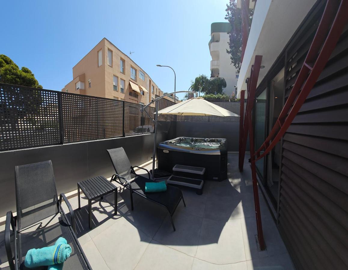 Nogalera Quintessence Apartment With Private Parking By Namaste Elite 托雷莫利诺斯 外观 照片