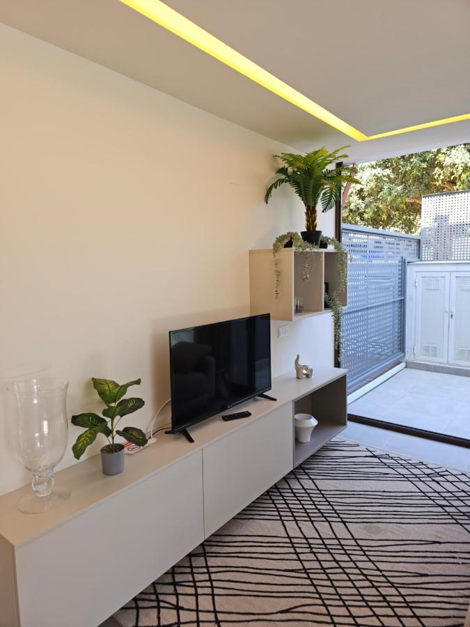 Nogalera Quintessence Apartment With Private Parking By Namaste Elite 托雷莫利诺斯 外观 照片