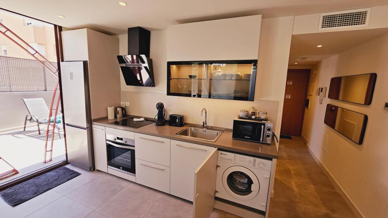 Nogalera Quintessence Apartment With Private Parking By Namaste Elite 托雷莫利诺斯 外观 照片